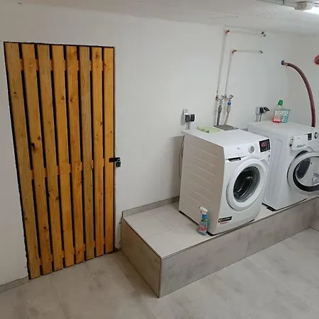 Apartment Moderne Zentral In Tbb *